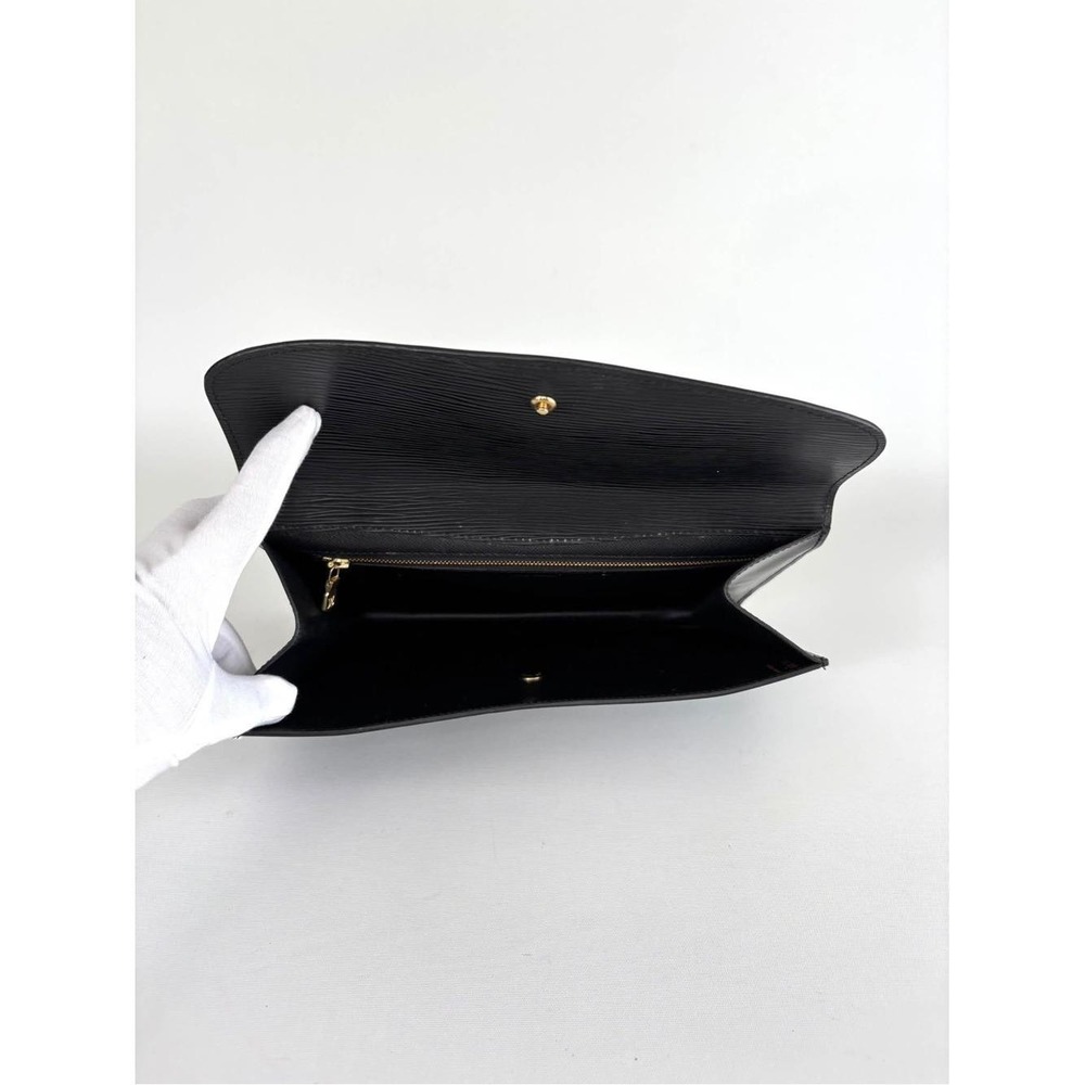 Louis Vuitton Black Epi Leather Envelope Clutch with Gold Hardware - Picture 8 of 10